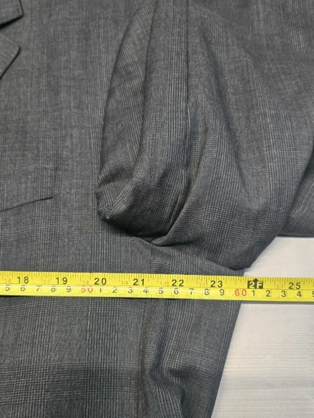 Peter Millar Mens Blazer‎ 2 Button Sport Coat 46r Wool Plaid Print *Read*